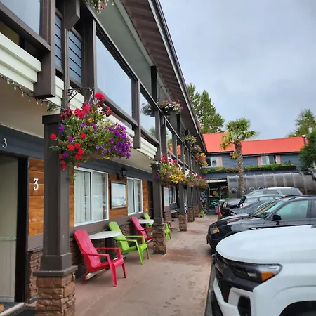 Schooner Motel-2