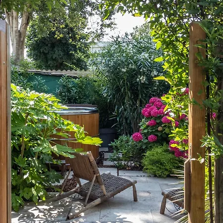 Escale Rochelaise B&B, SPA bain nordique et sauna tonneau-2