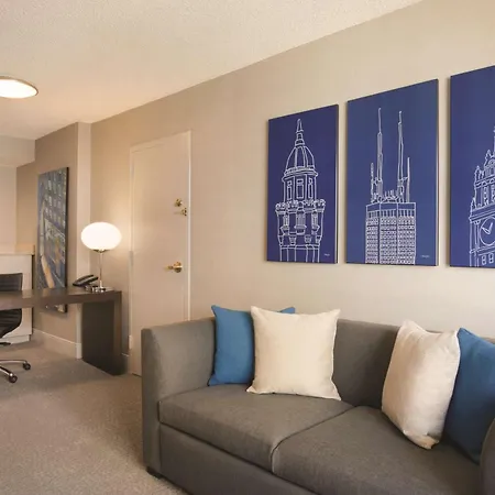 Hilton Chicago Magnificent Mile Suites-3