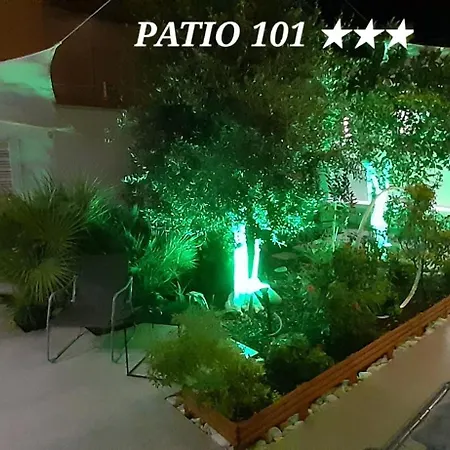 Patio 101 " Exclusive " B&B Boutique By Randazzo-2