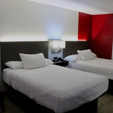 Ramada By Wyndham Harrisonburg-3