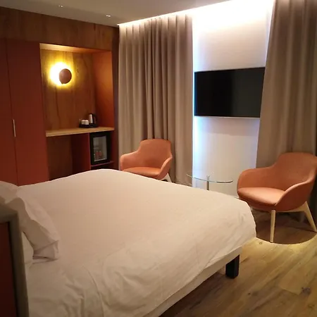 Logis Hotel Le Parc&Spa-3