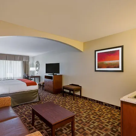 Holiday Inn Express Hotel & Suites Salina By Ihg-3
