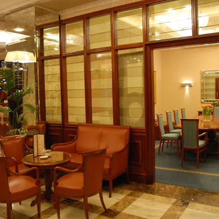 Best Western Premier Hotel Astoria-2