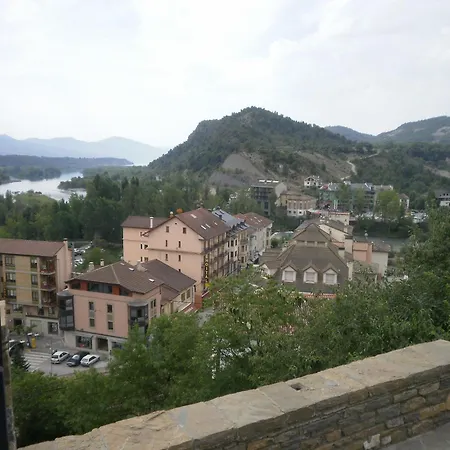 Hostal Pirineos Ainsa-3