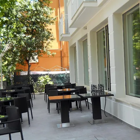 Hotel Favorita-2