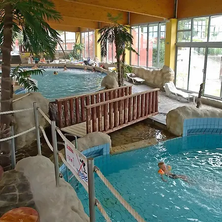 Hotel Aquapark Zusterna-3