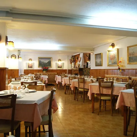 Hostal Pirineos Meliz-2