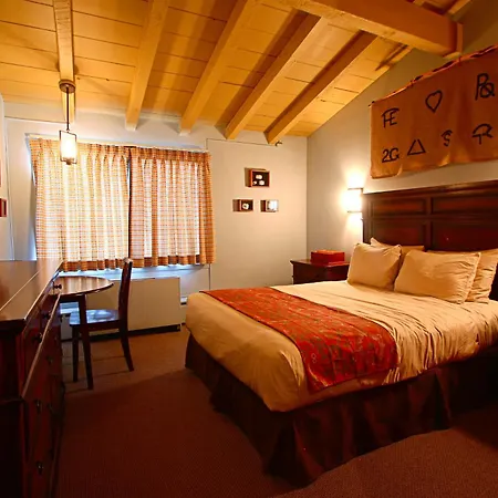 Dude Rancher Lodge-2