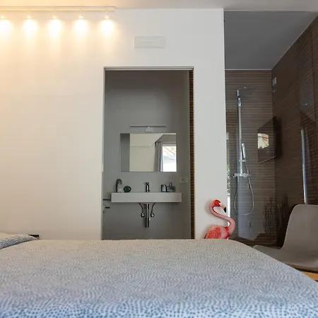 Tropicana Suite - Adults Only-2