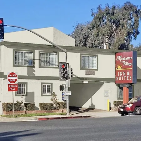 Manhattan Inn & Suites-3