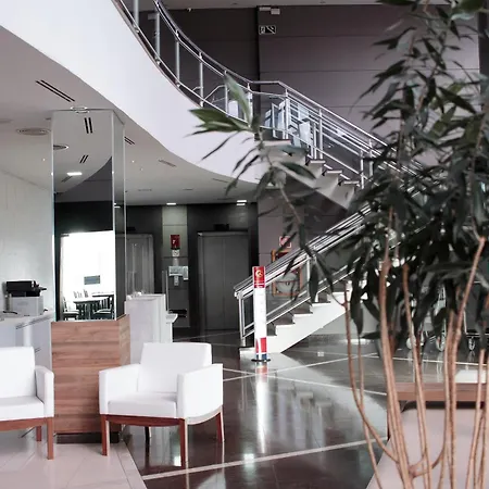 Comfort Suites Londrina-3