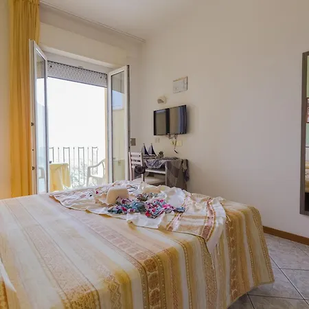 Hotel Gloria-3