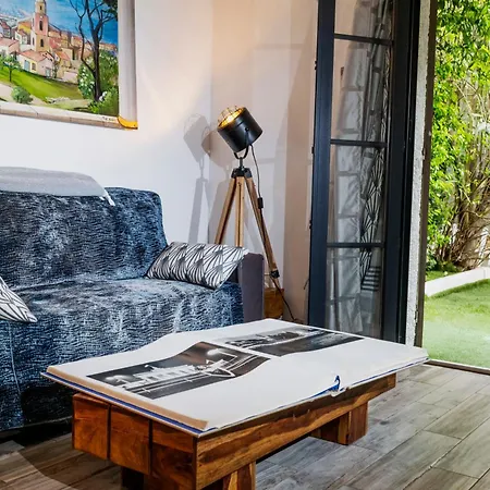 La Romana Luxe Et Serenite Au Coeur De Saint-Tropez Suites Spacieuses Avec Jardin Enchanteur-3