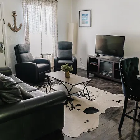 Anchor Inn And Suites-3