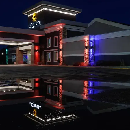 La Quinta Inn & Suites By Wyndham Fort Collins, Colorado-3