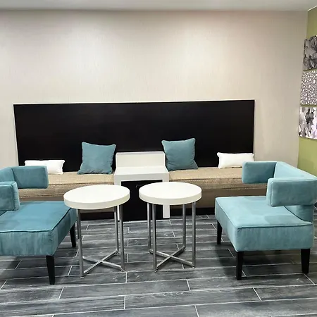 Sleep Inn & Suites Salina I-135-2