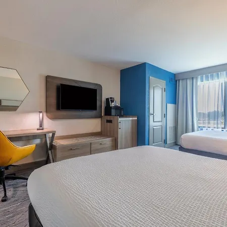 Holiday Inn Express & Suites Kansas City Airport By Ihg-3