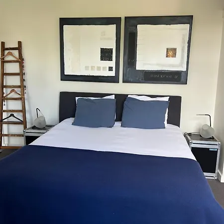 Room One-Twenty-One-2