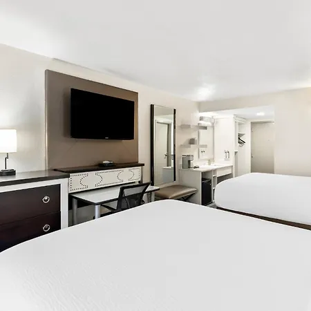 Holiday Inn Express Atlanta Galleria-Ballpark Area By Ihg-2