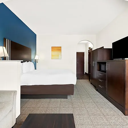 Comfort Suites New Orleans East-3