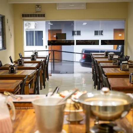Hotel 2 Irmãos-2