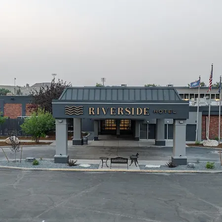 Riverside Hotel & Conference Center-3