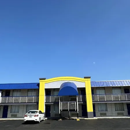Days Inn By Wyndham Salina South-2