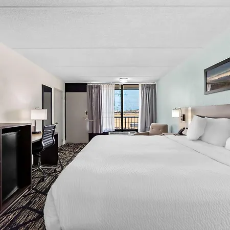 Clarion Inn & Suites Near The Leconte Center Pigeon Forge-2