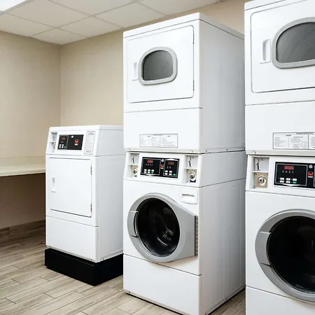 Hampton Inn Plant City-3