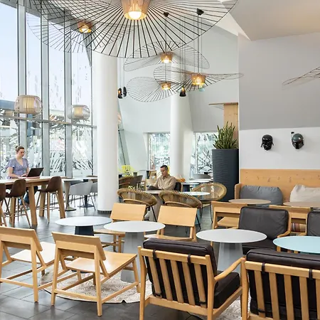 Novotel Suites Lille Europe-3