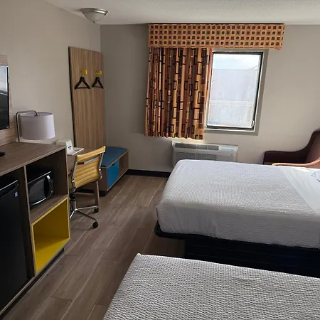 Days Inn By Wyndham Muncie -Ball State University-3
