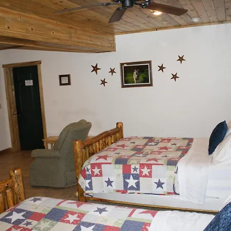 The Historic Wapiti Lodge-2