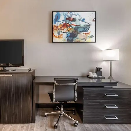 Best Western Plus North Las Vegas Inn&Suites-3