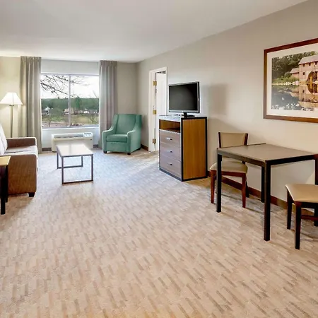 Riverview Inn & Suites, An Ascend Collection Hotel-3