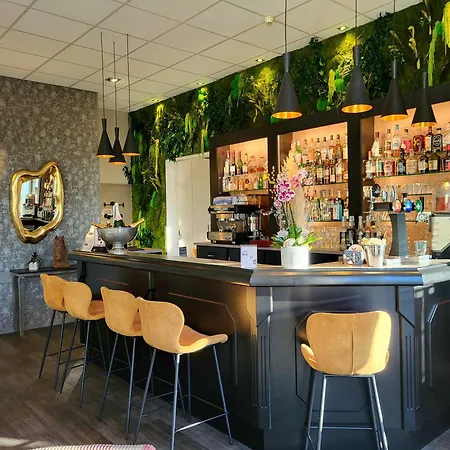 Hotel Restaurant Du Parc Saumur Logis Elégance-2