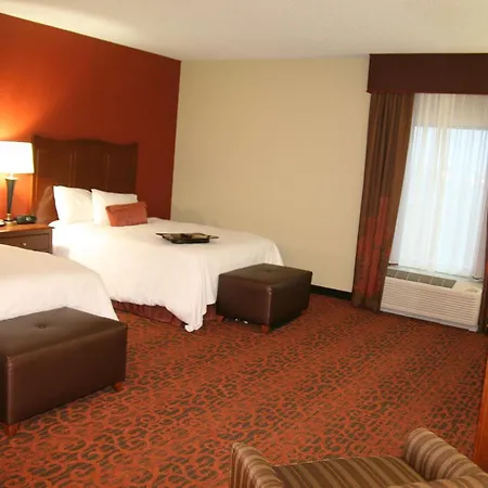 Hampton Inn Tomah-2