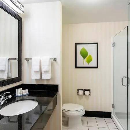Fairfield Inn & Suites By Marriott Winnipeg-2