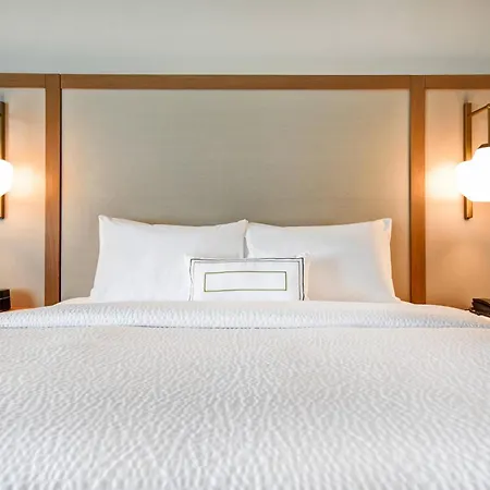 Fairfield Inn & Suites By Marriott Plymouth-3