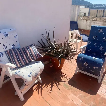 Double Room In Shared Apartment - Private Space In Denia Centre-3