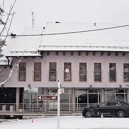 Szara Willa Tuz Przy Wyciagu Na Szrenice-3