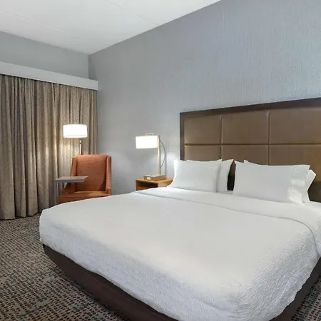 Hampton Inn Tallahassee-Central-3