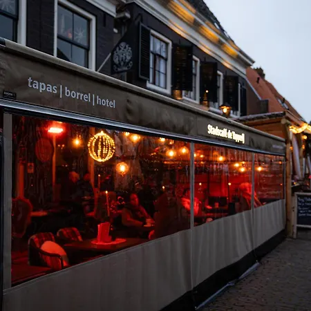 Boutique Hotel Elburg en Tapperij-3