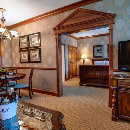 Nassau Inn-2