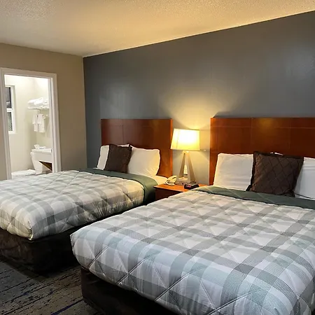 Travelers Inn Eugene University-3