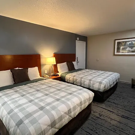 Travelers Inn Eugene University-2