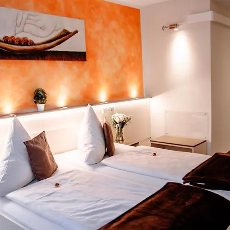 Central Hotel Garni-3