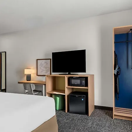 Spark By Hilton Hershey Near The Park-2