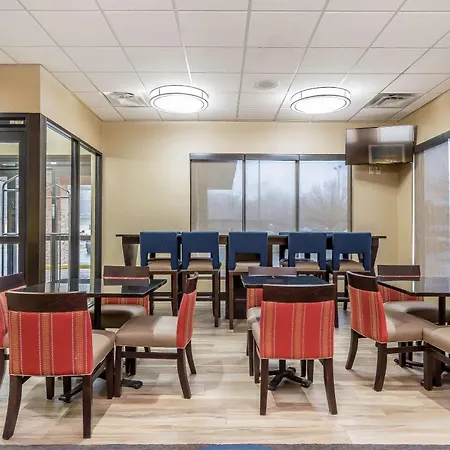 Comfort Inn Alton Near I-255-2