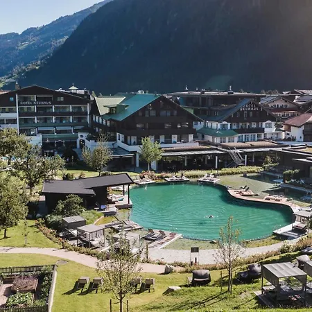 Neuhaus Zillertal Resort-2